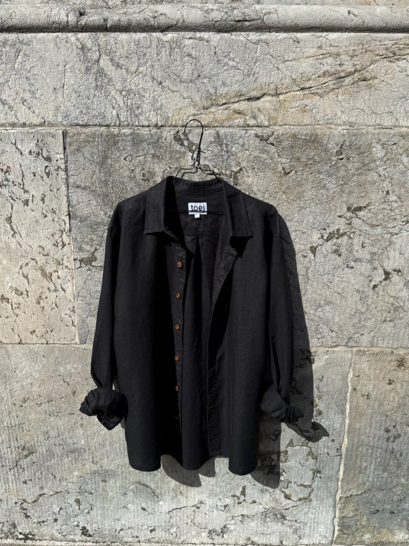 Camisa negra de cáñamo 100% orgánico